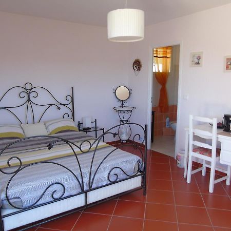 Mas Des Citronniers Bed & Breakfast Le Tignet Bagian luar foto